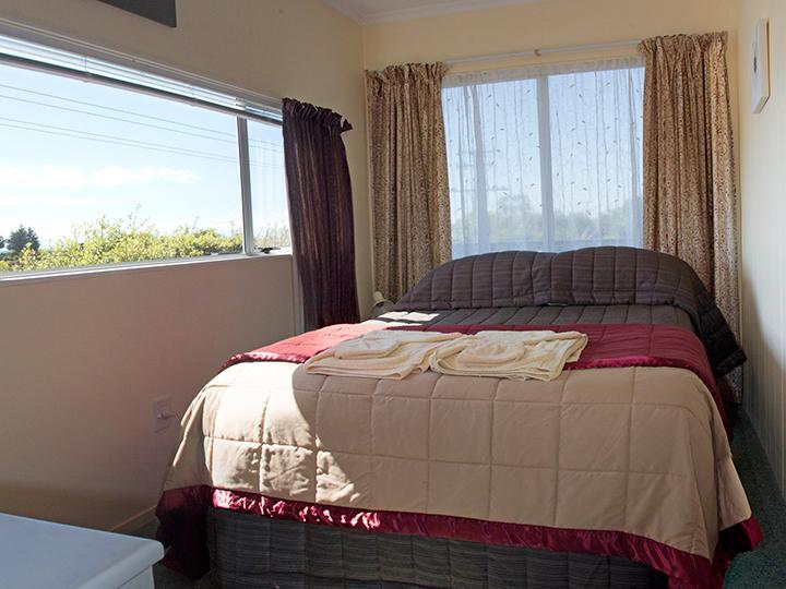 Apartments On Abel Takaka Exterior photo